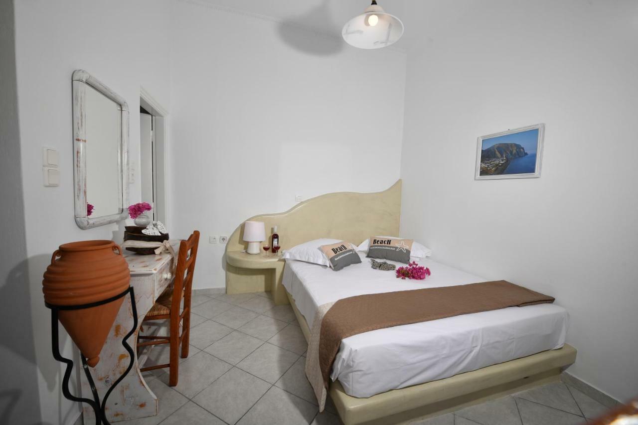 Philoxenia Hotel & Studios 佩里萨 外观 照片